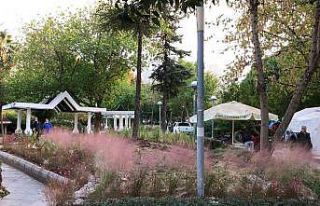 Manisa’nın 2 büyük parkına 8 kaya bahçesi