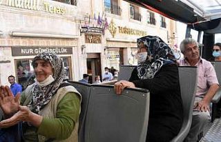 Mardin’de yaşlı vatandaşlar gönüllerince eğlendi