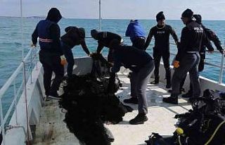 Marmara Denizinde 100 metrelik hayalet ağ bulundu