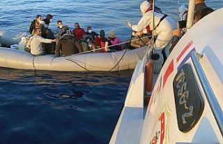 Marmaris’te 27 göçmen kurtarıldı