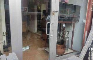 Maskeli şüpheli iş yerine kurşun yağdırıp kaçtı