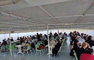 Mavi Tur’un konukları hemşireler oldu