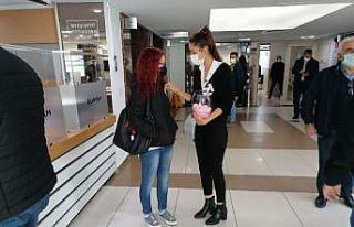 Meme kanserine ‘Pembe yaka kurdelesi’ farkındalığı