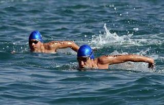 Mersin’de ilk kez yüzme maratonu düzenlendi