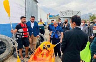 Mersinli kanocular, Göksu Irmağı’nda kürek çekti