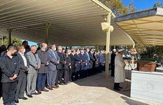 MHP İl Başkanı Demirköse, babasını son yolculuğuna...