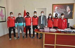 Mili Atlet’ten Kaymakam Arslanköylü’ye ziyaret