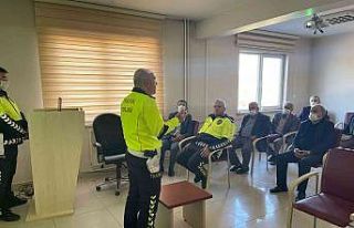 Minibüs şoförlerine trafik eğitimi
