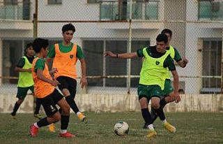 Minik horozlar yeni sezona sıkı hazırlanıyor