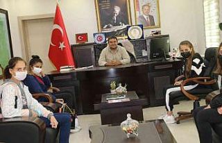 Minik Öğrencilerden Kaymakam Balcı’ya ziyaret