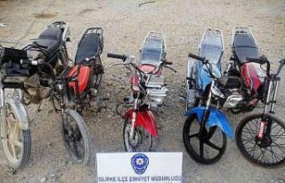 Motosiklet hırsızları yakalandı