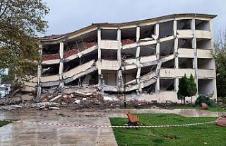 Mudanya Hükümet Konağı yıkıldı