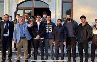 Mudanyalı gençlerden vefa buluşması