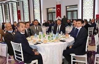 Muhtarlar yemekte bir araya geldi