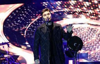 Mustafa Ceceli Kayserili hayranlarını coşturdu