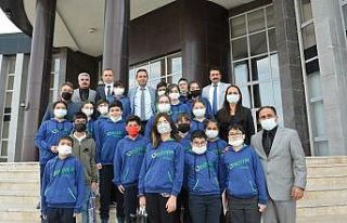 Öğrenciler, başarı hikayelerini anlattı