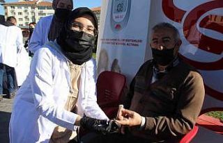 Öğrenciler şeker ölçtü, tecrübe kazanıp bilgi...