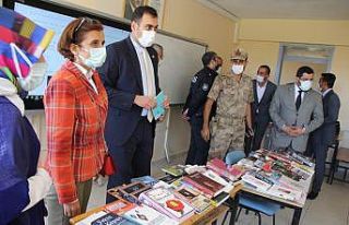 Öğrencilerin kitap talebi karşılandı