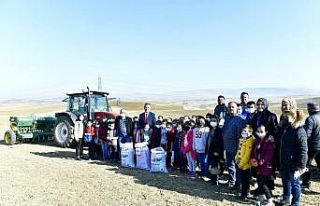 Öğrencilerin tohumları Mamak’ta toprakla buluştu