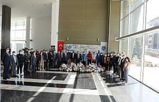 Okullara destek sürüyor