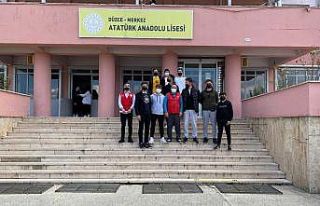 Okulları tek tek ziyaret ediyorlar