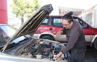 Oto yedek parça fiyatları arttı, sanayi esnafı...