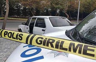 Otomobilde ölü bulundu