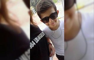 Otomobilin çarptığı ortaokul öğrencisi hayatını...