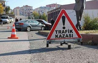 Otomobiller çarpıştı: 4 yaralı