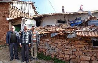 (ÖZEL) Asker arkadaşlarına vefa