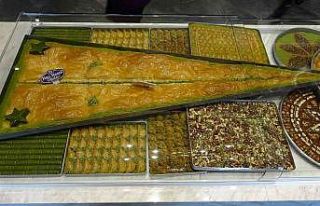 (Özel) Bu baklava dilimi tam 150 kişilik