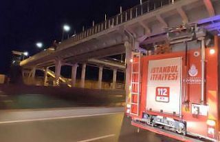 (ÖZEL) Esenyurt’ta bulunan metrobüs üst geçinde...