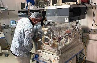 (Özel) Ispartalı çiftin dördüz bebek sevinci