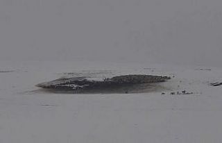 (Özel) Kars’ta kar ile hava sıcaklığı eksi...