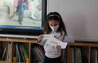 (ÖZEL) Öğrenciler okullarda yabancı dile maruz...