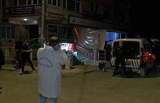 (ÖZEL) Pendik’te polise saldıran bıçaklı saldırgan...