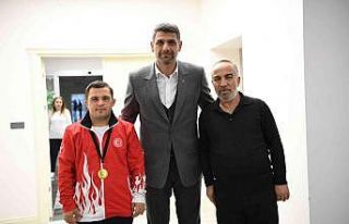 Özel sporcu Coşar, Avrupa şampiyonu oldu