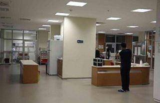 (Özel) Tatvan’da aşı çalışmaları yoğun bakımdaki...