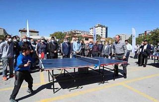 Pamukkale Belediyesinden okullara malzeme desteği