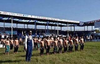 Pamukkaleli pehlivan altın madalya kazandı