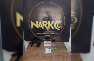 Pipetin içinden uyuşturucu çıktı