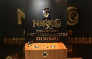 Polis, uyuşturucu alışverişini suçüstü yaptı