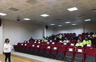 Polislere iletişim eğitimi