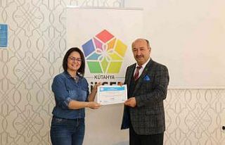 Projede görev alan öğretmenlere teşekkür belgesi