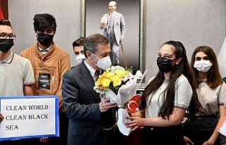 Projelerini Başkan Ataç’a anlattılar