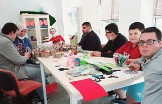 Pursaklar Engelliler Sosyal Tesisi’nde sergi hazırlığı