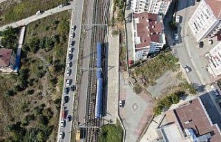 Raydan çıkan vagonlardaki hasar havadan görüntülendi