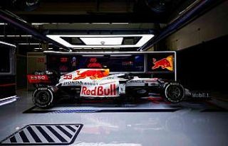 Red Bull Racing, İstanbul’da özel tasarım araçlarıyla...