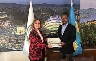 Rektör Çakar, Büyükelçi Mironko ile bir araya...