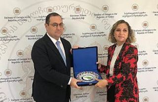 Rektör Çakar Gürcistan Büyükelçisi Janjgava’yı...
